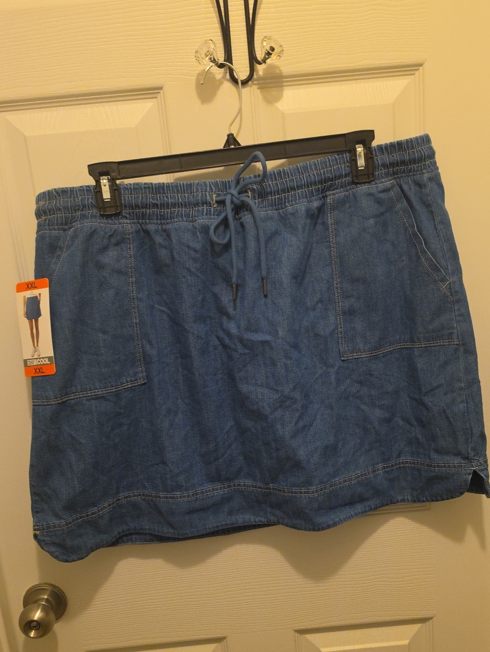 32 Degrees Featherweight Denim Skort